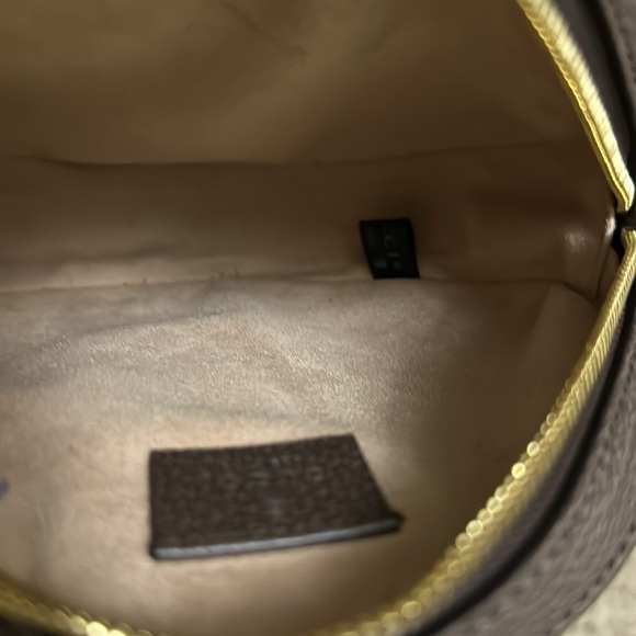 AUTHENTIC Gucci cross body with gold chain - Picture 4 of 9